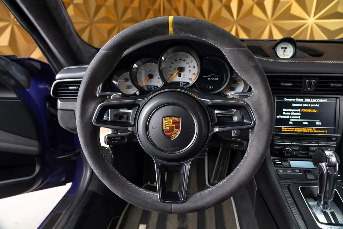 2016-porsche-911-big-18