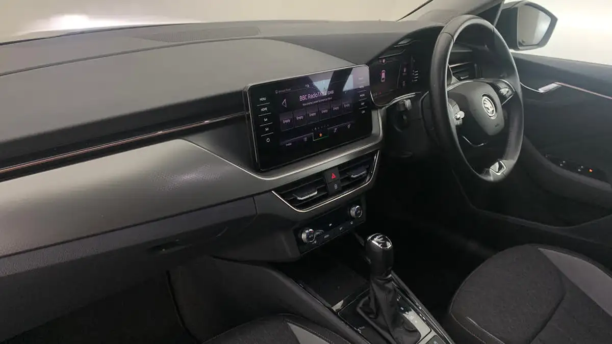 2021-skoda-scala-15-tsi-se-l-dsg-big-1