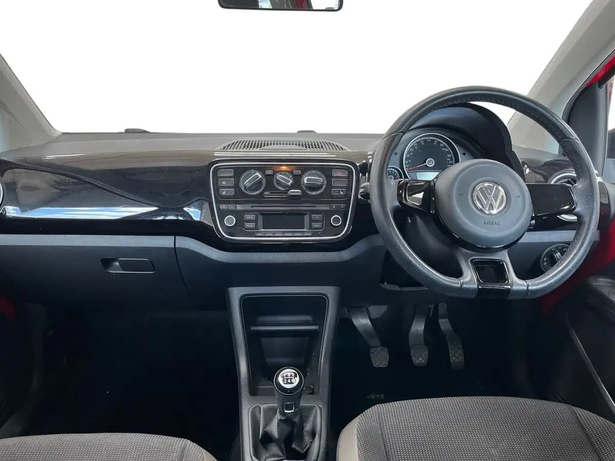 2013-volkswagen-up-10-rock-up-big-7