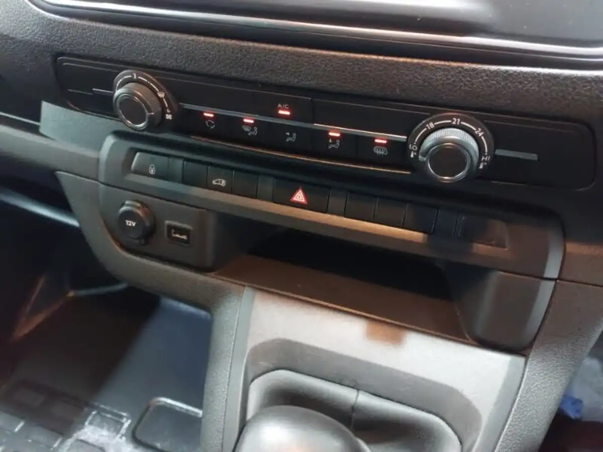 2023-citroen-dispatch-20bluehdi-enterprise-edition-xl-145pseu6d-1400-panel-big-10