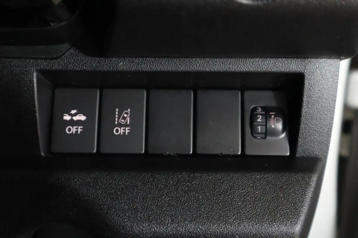 2024-suzuki-jimny-15-light-commercial-allgrip-big-21