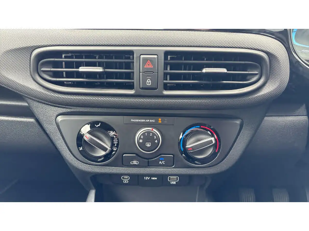 2025-hyundai-i10-12-advance-79ps-big-38