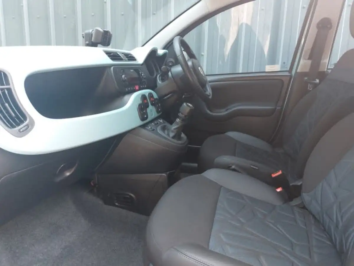 2020-fiat-panda-10-city-cross-big-4