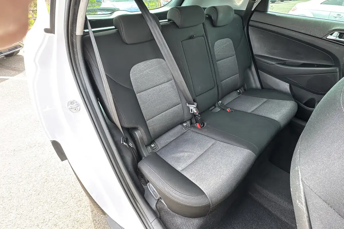 2020-hyundai-tucson-16-gdi-se-nav-big-11