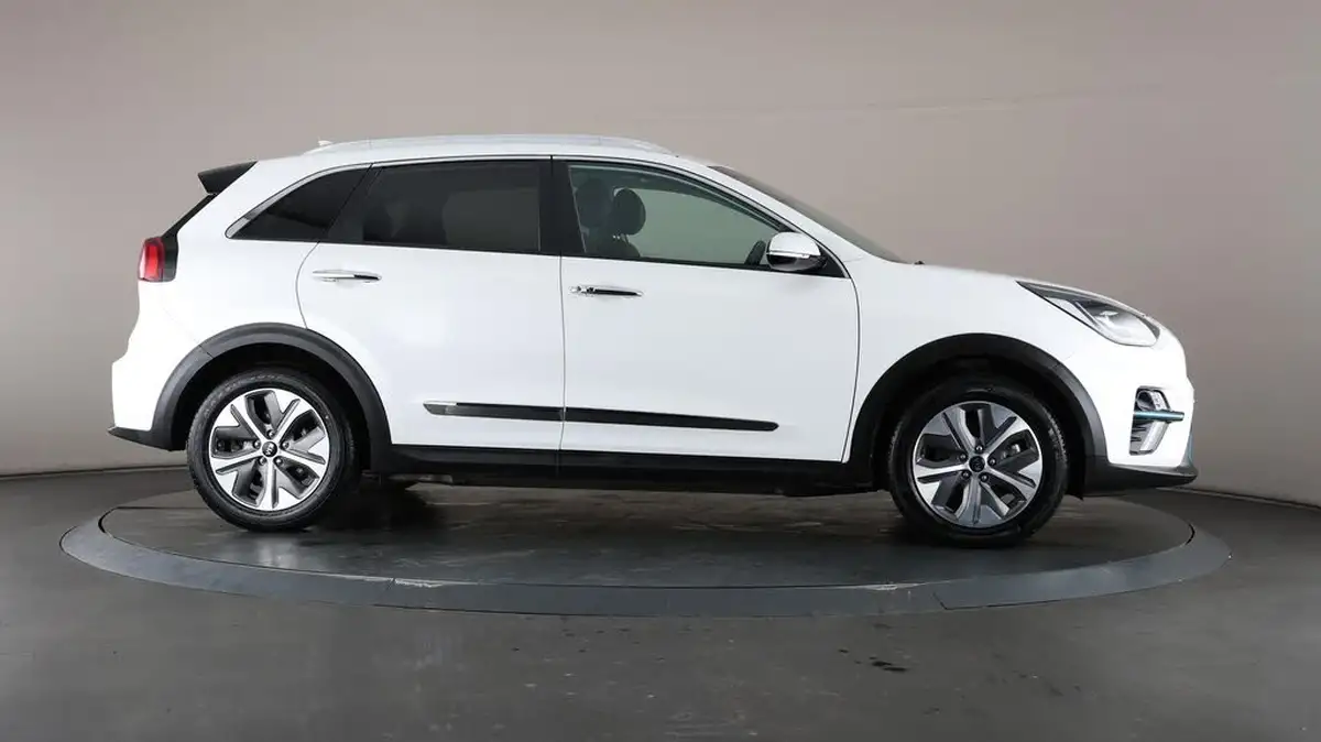 2020-kia-e-niro-ev-4-big-65