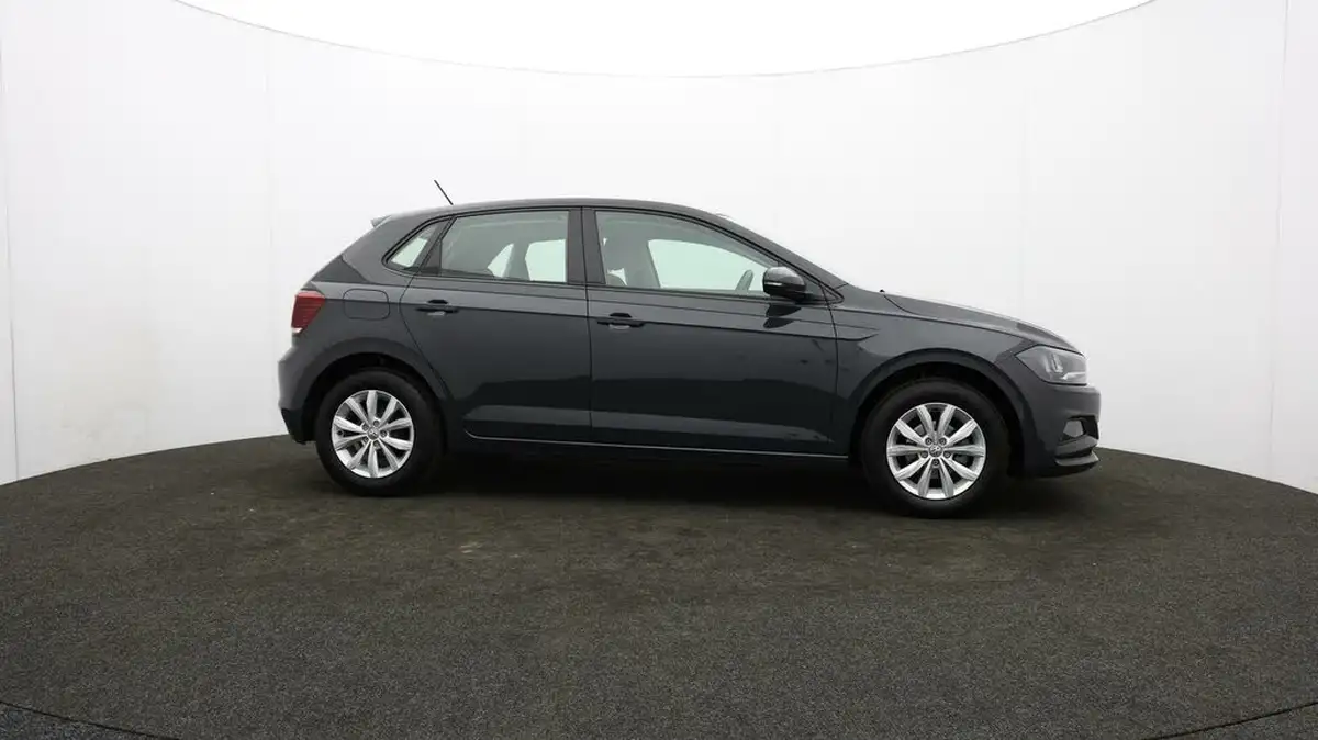 2018-volkswagen-polo-10-se-65ps-big-41