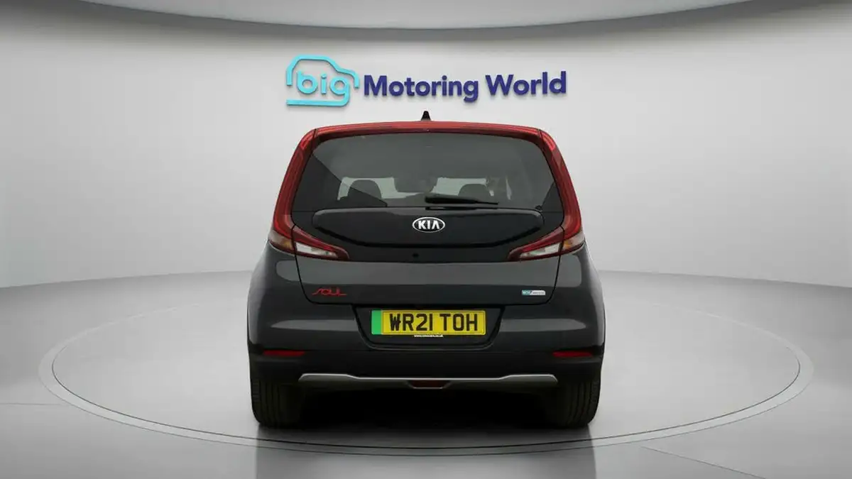 2021-kia-soul-ev-first-edition-big-6