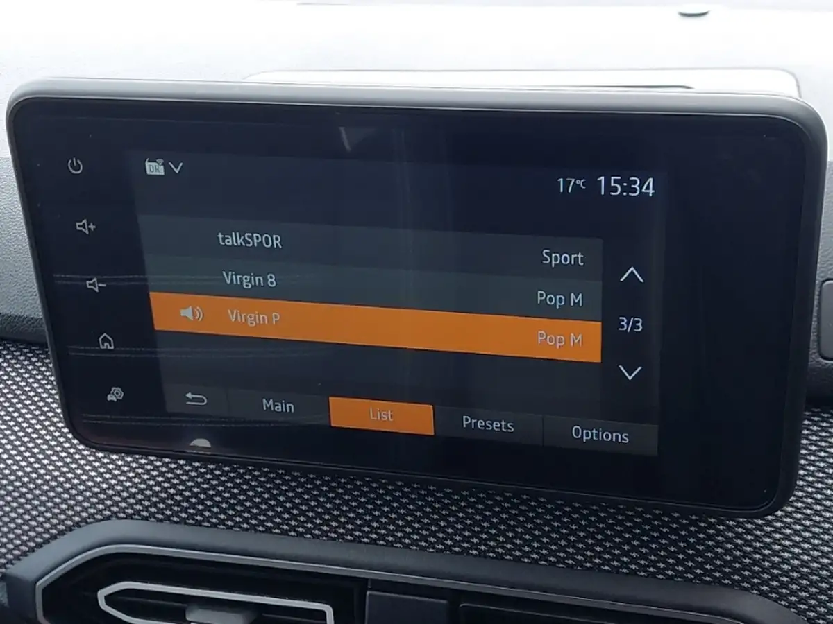 2024-renault-clio-16-esprit-alpine-big-9