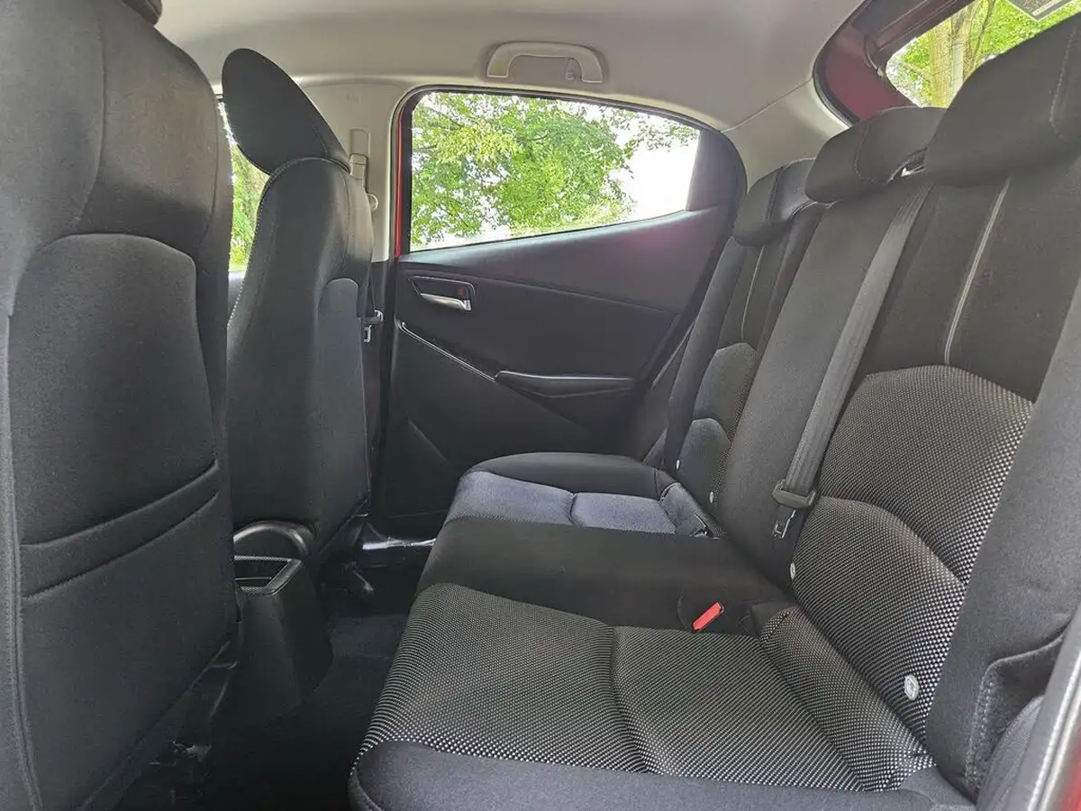 2018-mazda-mazda2-15-sport-nav-big-15