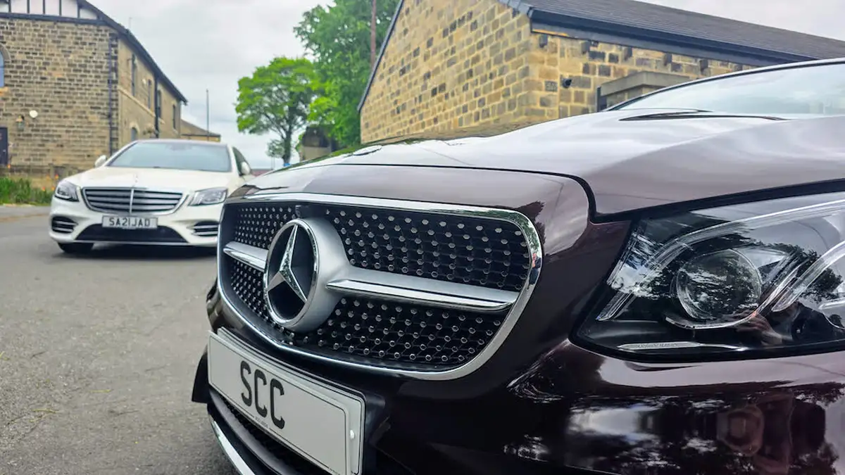 2020-mercedes-benz-e-class-20d-e220d-amg-line-premium-cabriolet-2d-big-7