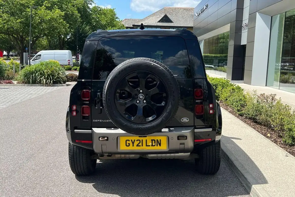 2021-land-rover-90-defender-30-d250-x-dynamic-se-big-10