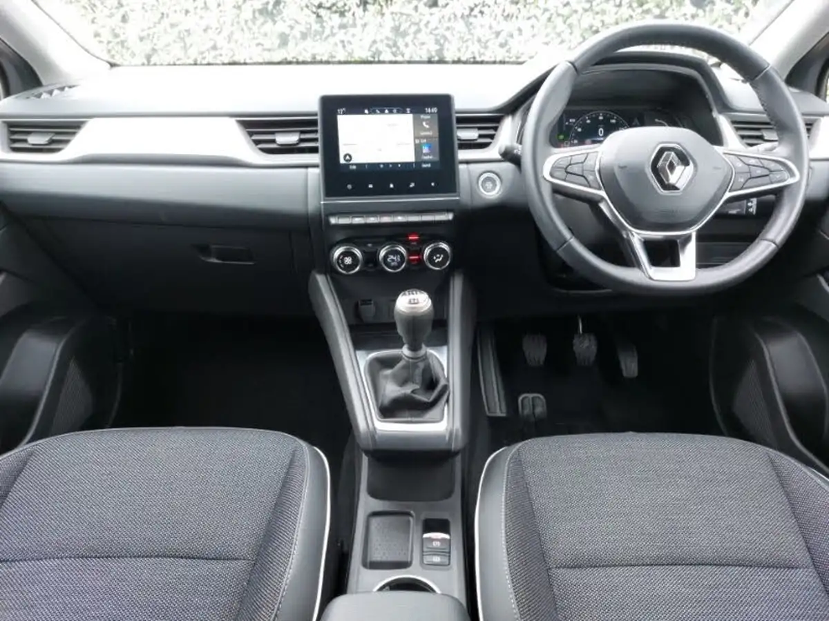 2024-renault-captur-10-tce-techno-big-2