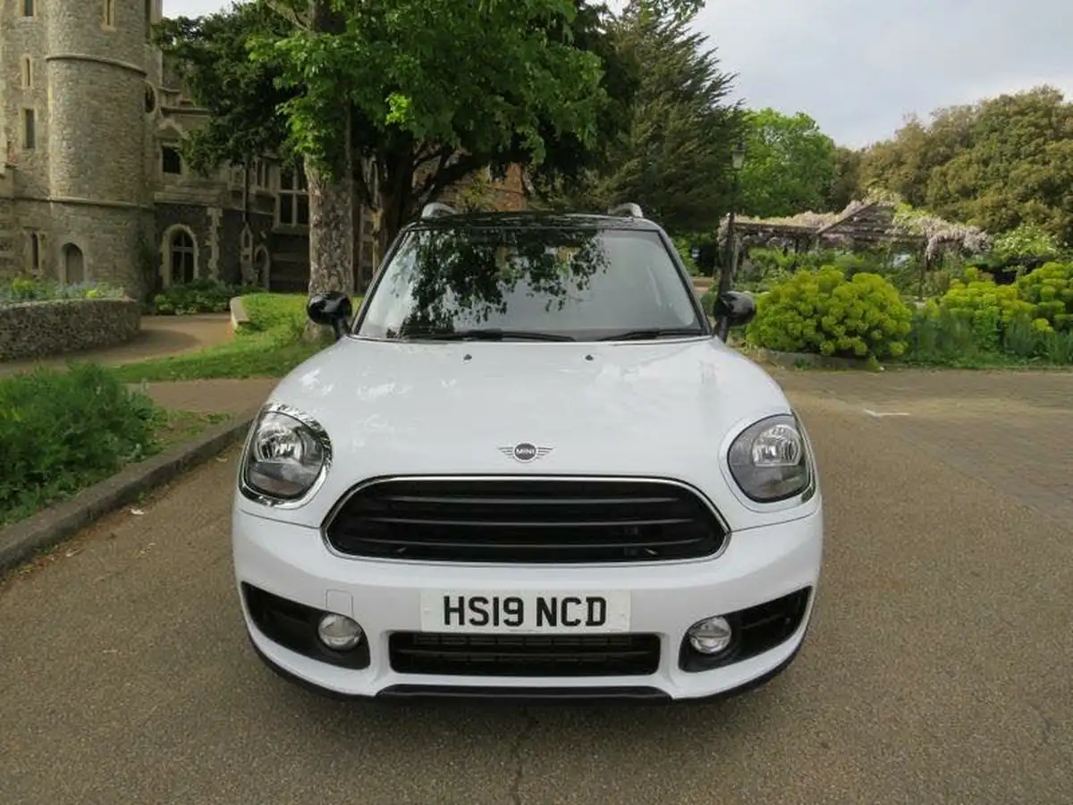 2019-mini-countryman-15-cooper-classic-auto-big-1