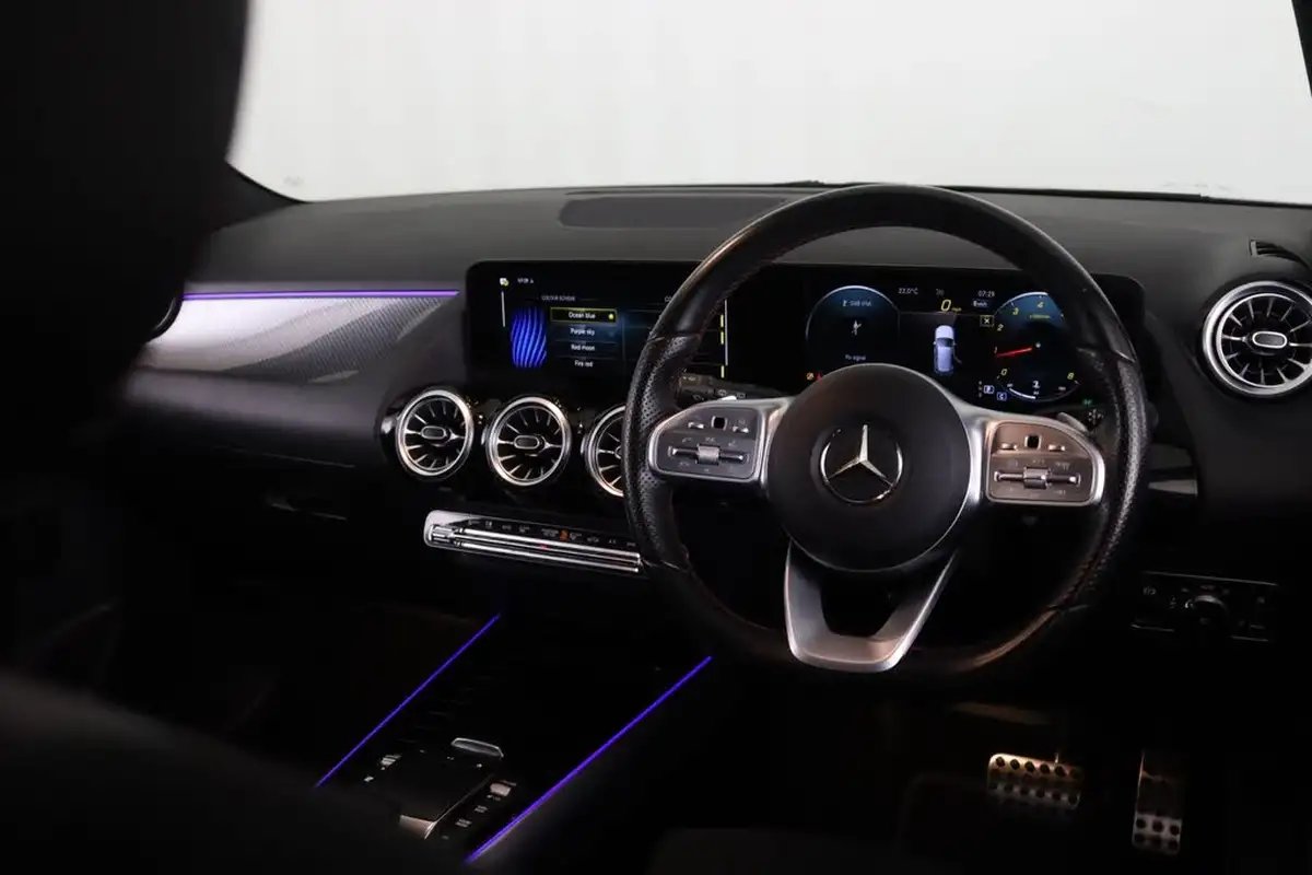 2021-mercedes-benz-b-class-13-b200-amg-line-premium-big-16
