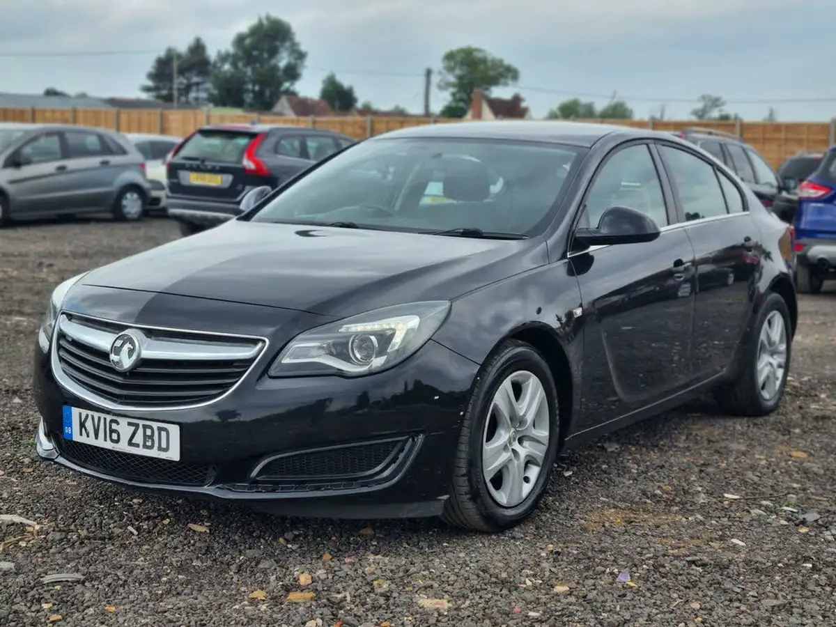 2016-vauxhall-insignia-16cdti-design-ecoflex-ss-big-9