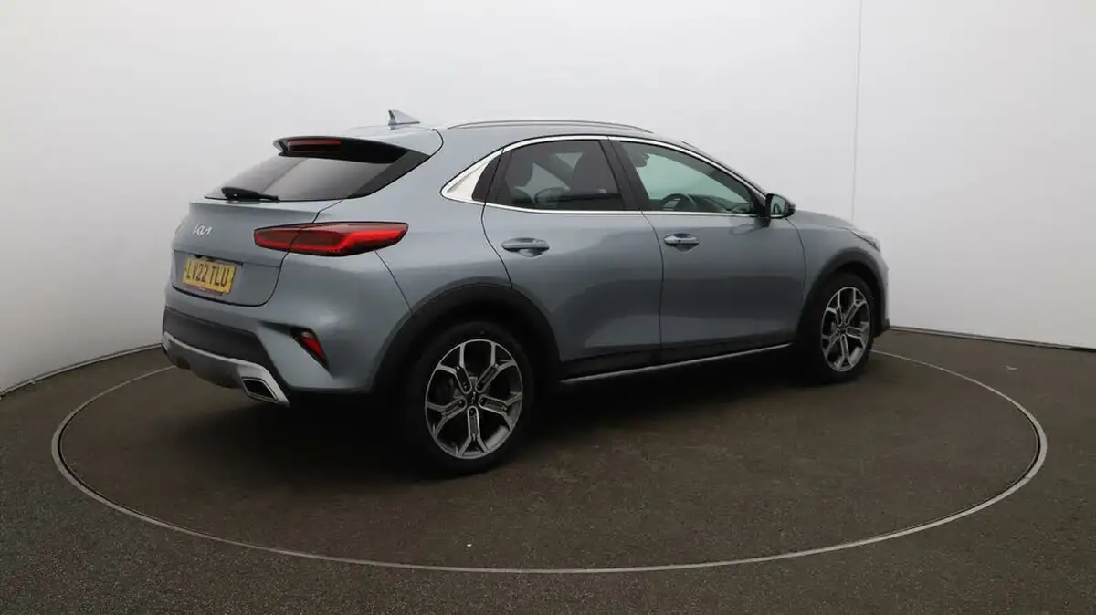2022-kia-xceed-15-t-gdi-3-big-44