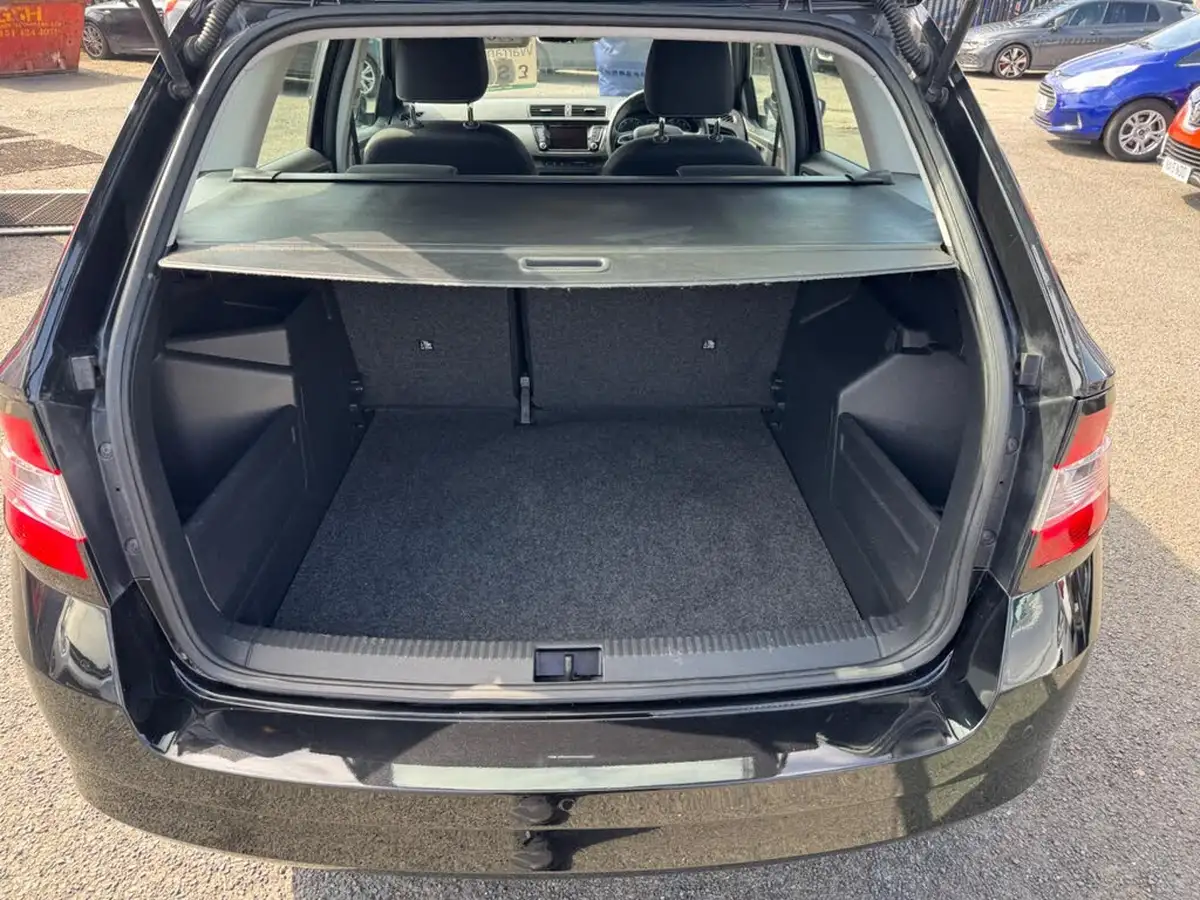 2015-skoda-fabia-12-tsi-se-l-109ps-estate-dsg-big-10