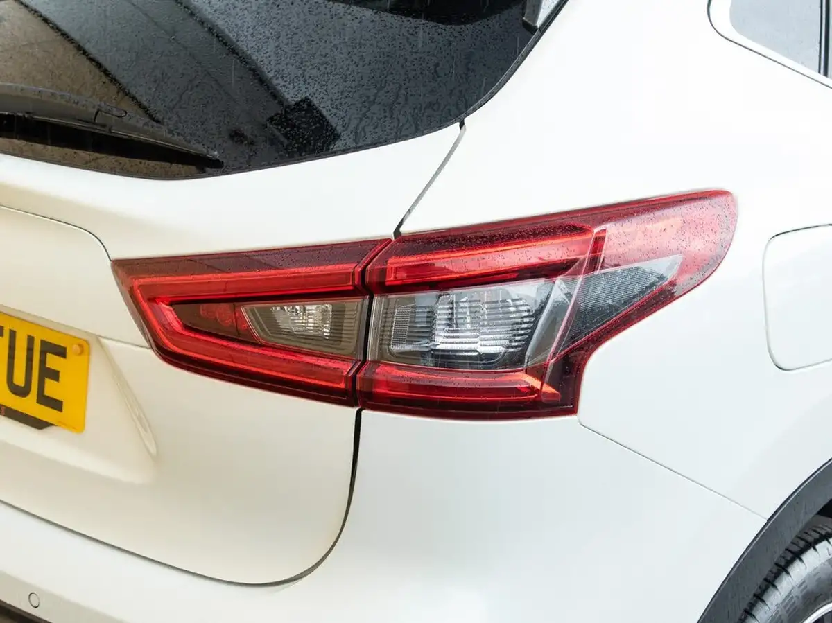 2020-nissan-qashqai-13-dig-t-n-connecta-140ps-big-8