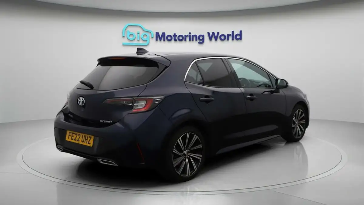 2022-toyota-corolla-20-vvt-i-design-181bhp-spare-wheel-hatchback-big-7