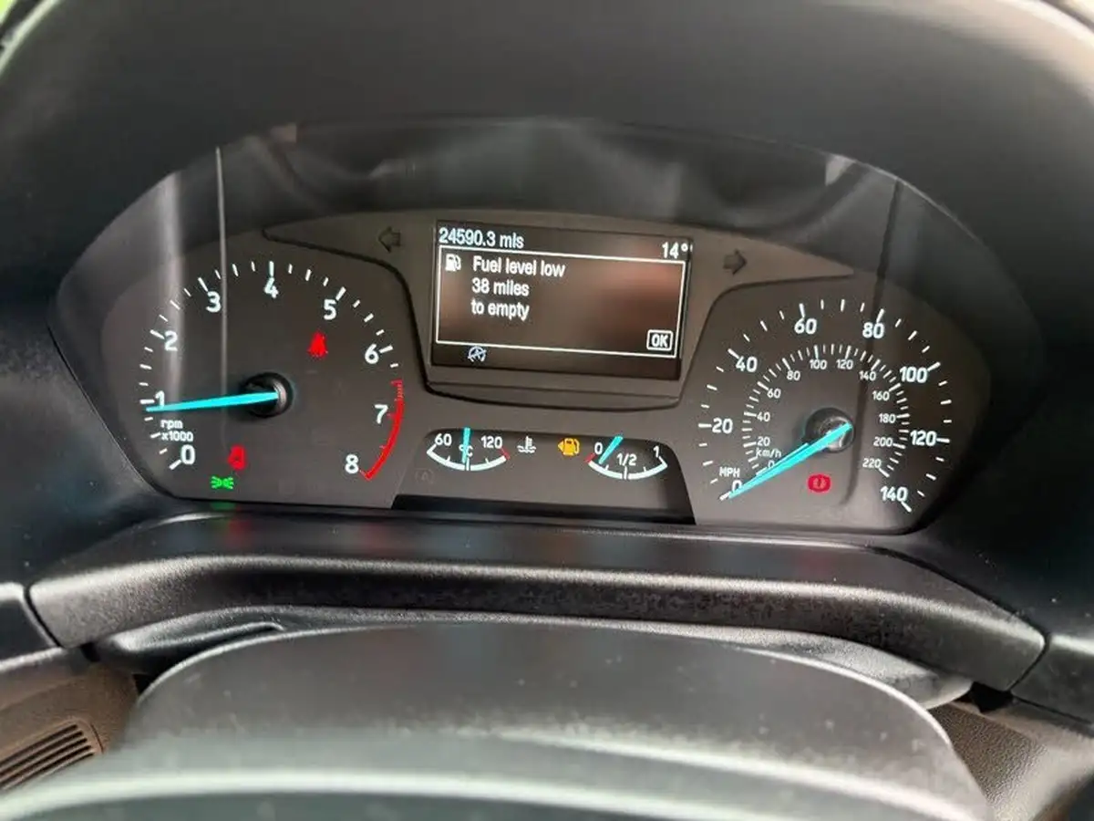 2018-ford-fiesta-11-ti-vct-zetec-5d-big-14