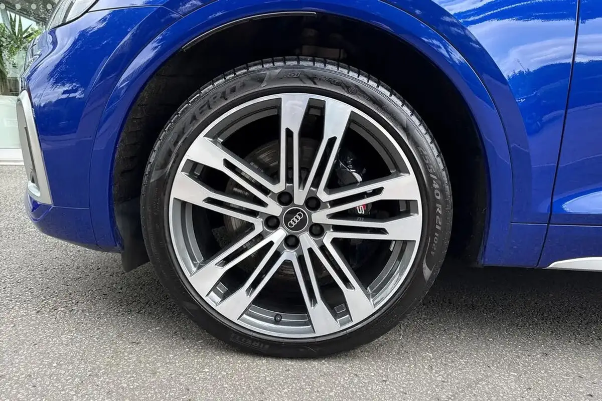 2022-audi-sq5-30tdi-station-wagon-big-10