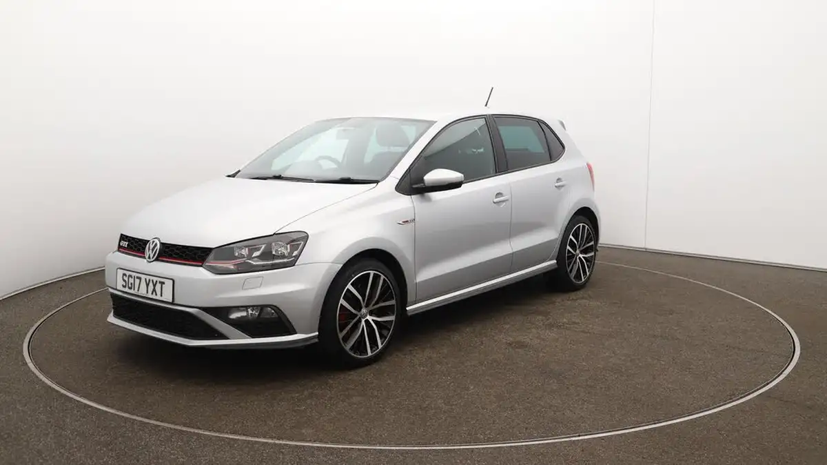 2017-volkswagen-polo-18-tsi-gti-bmtss-5d-big-68