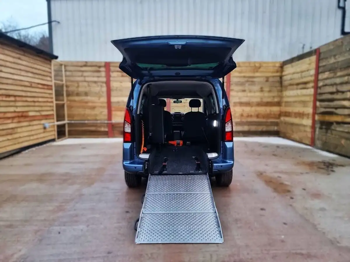 2018-citroen-berlingo-16bluehdi-multispace-feel-102ps-ss-etg6-big-2