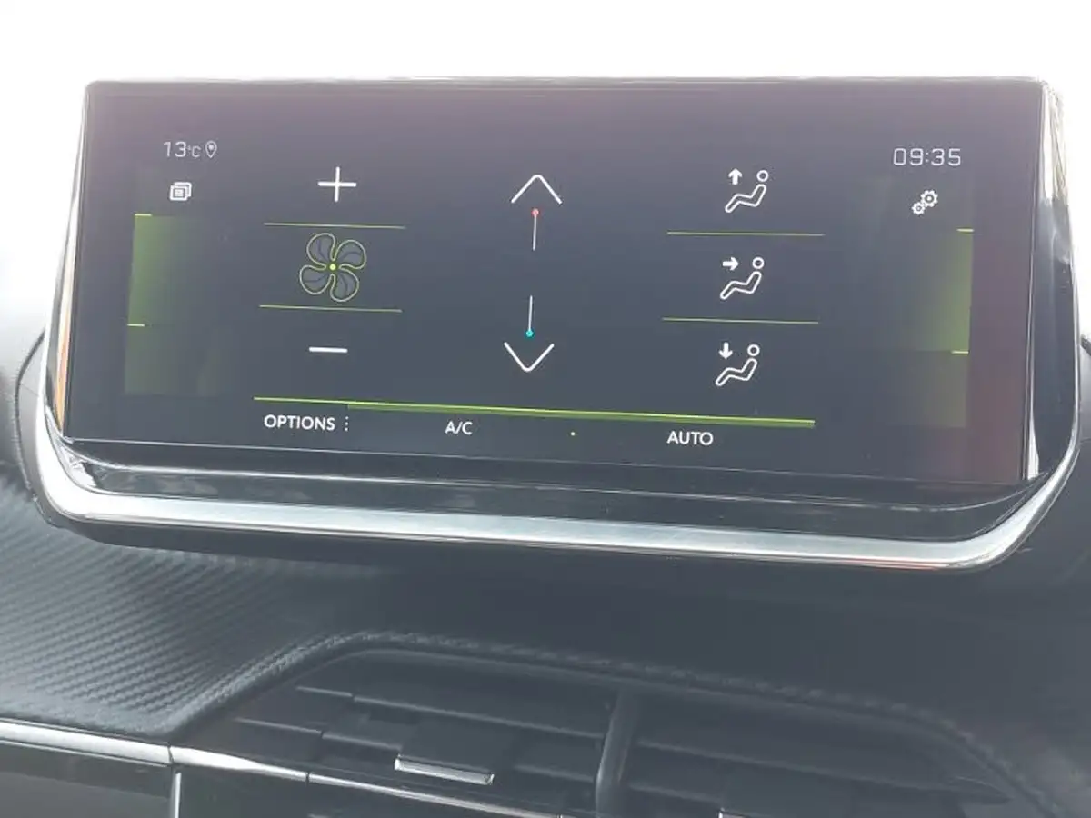 2020-peugeot-208-12-puretech-allure-premium-100bhp-big-13