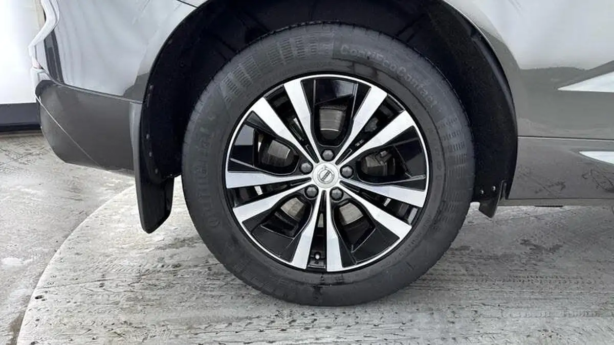 2020-volvo-xc60-20td-d4-momentum-pro-big-16