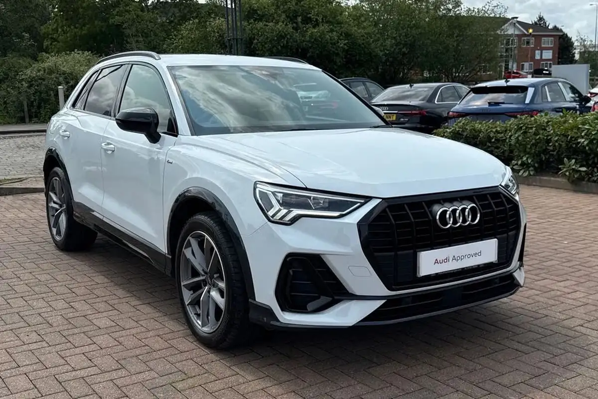 2022-audi-q3-15-35-tfsi-black-edition-codcomfort-sound-pack-station-wagon-big-8