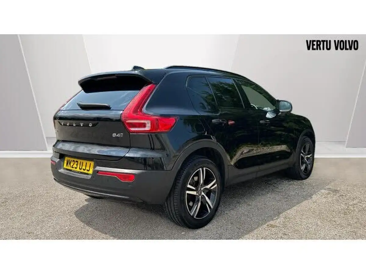 2023-volvo-xc40-20-b4-plus-awd-big-6