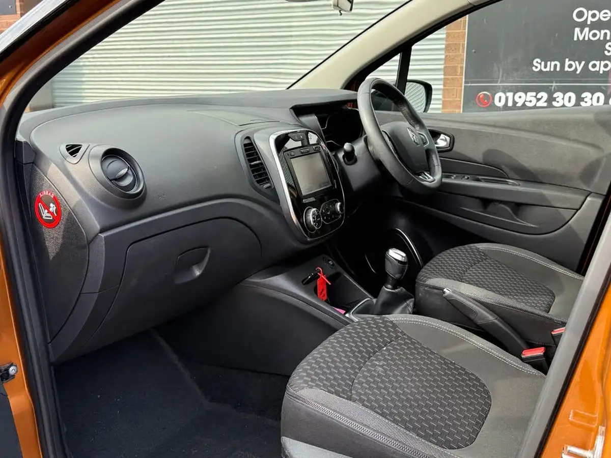 2017-renault-captur-09-tce-dynamique-nav-big-48