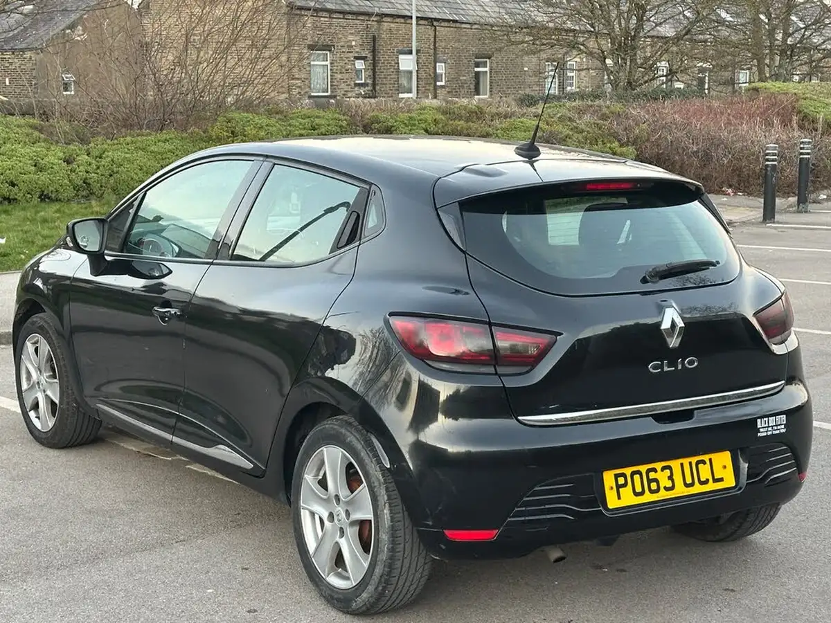 2013-renault-clio-12-dynamique-big-12