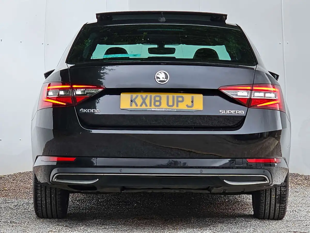 2018-skoda-superb-20tdi-scr-sportline-150ps-hatchback-big-12