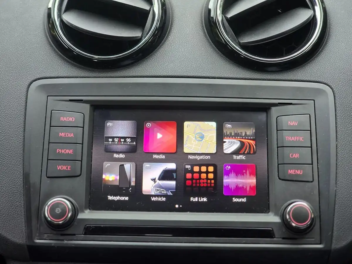 2016-seat-ibiza-12-tsi-se-technology-hatchback-5d-big-29