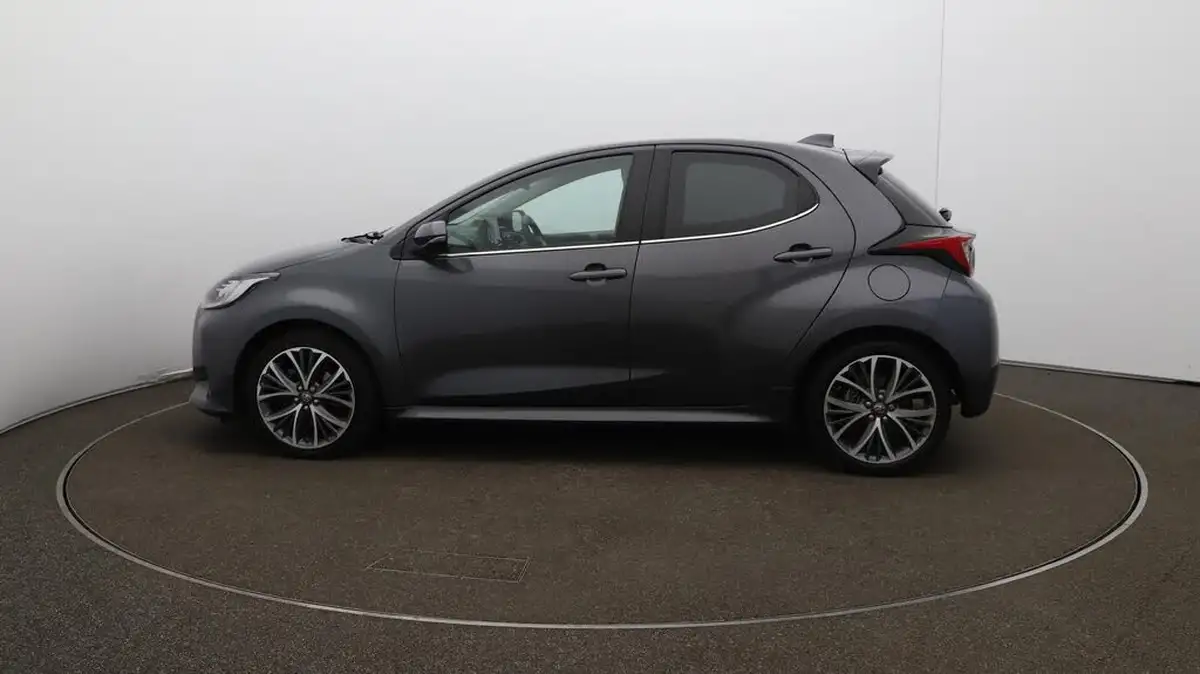 2022-toyota-yaris-15-vvt-i-excel-big-56