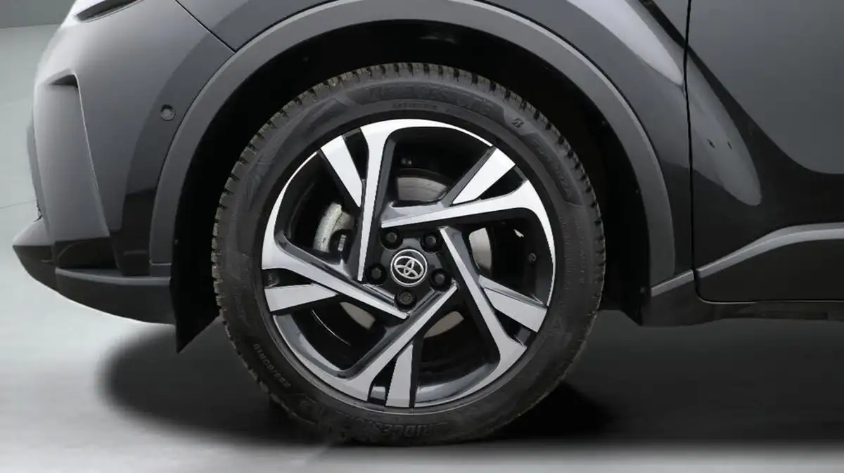 2022-toyota-c-hr-20-vvt-i-design-big-18