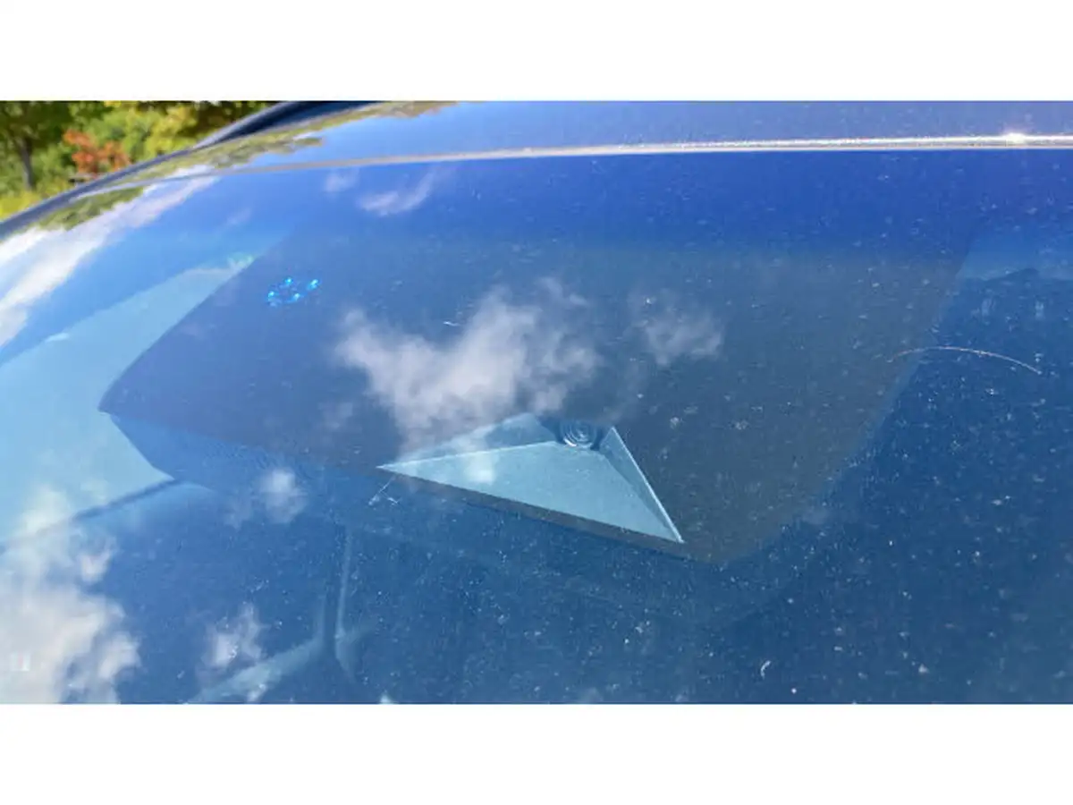 2022-hyundai-kona-e-premium-204ps-64kwh-7kw-obc-big-23