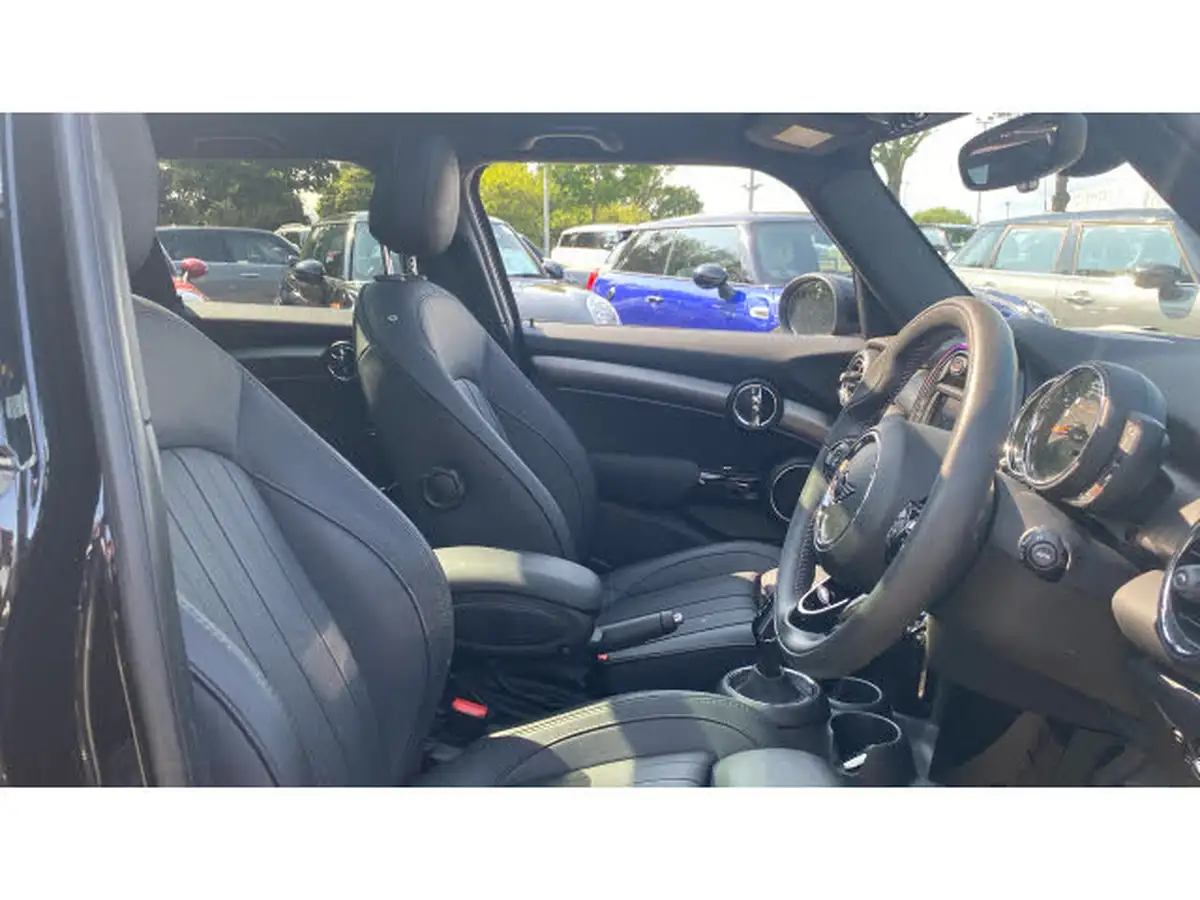 2019-mini-cooper-15-cooper-exclusive-134bhp-hatchback-5d-auto-big-10