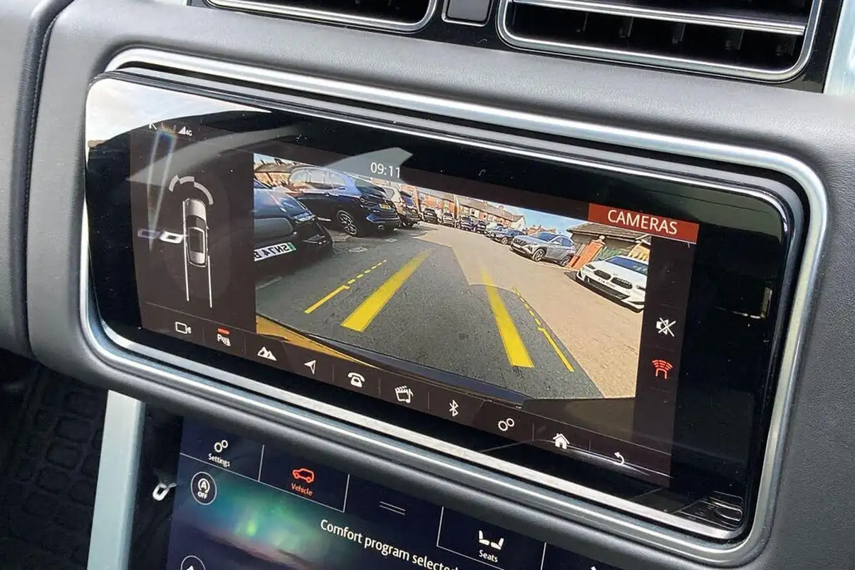 2020-land-rover-range-rover-30-sdv6-vogue-big-22