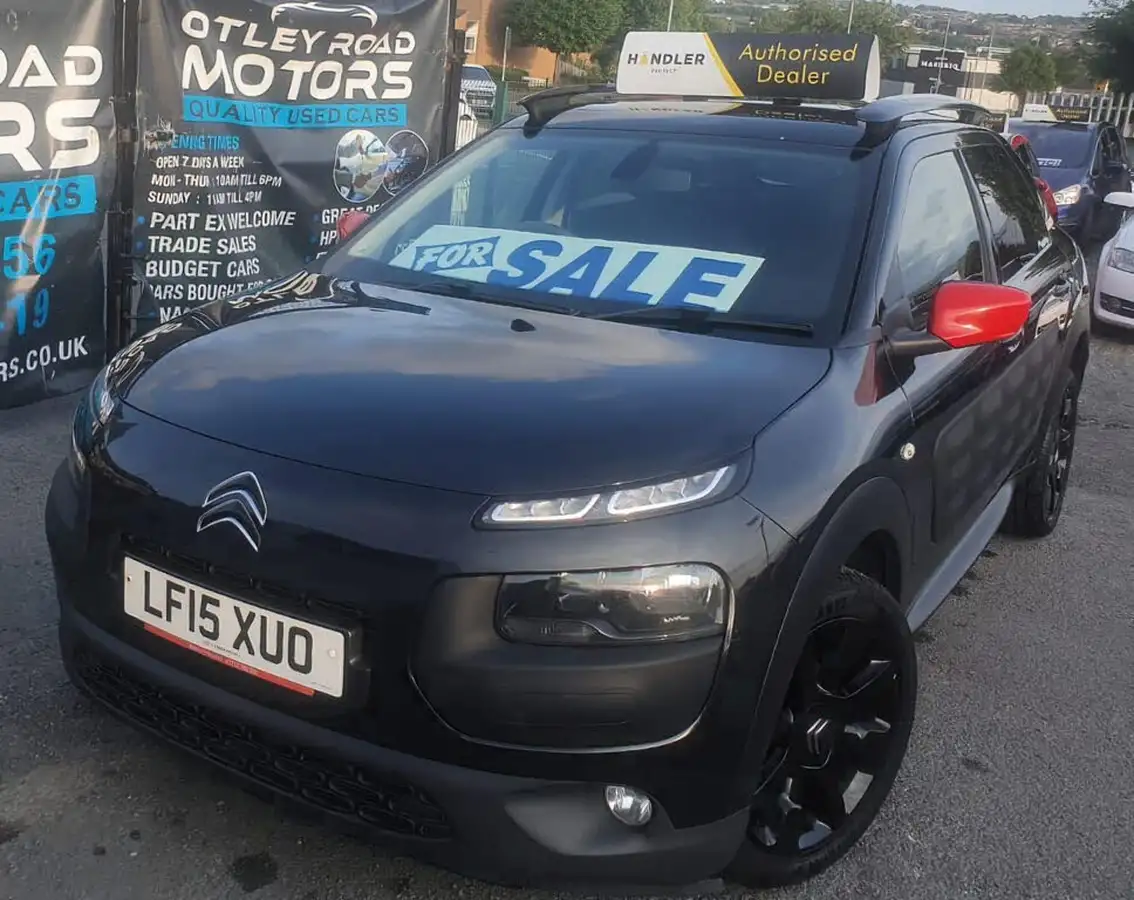 2015-citroen-c4-cactus-16bluehdi-flair-big-14