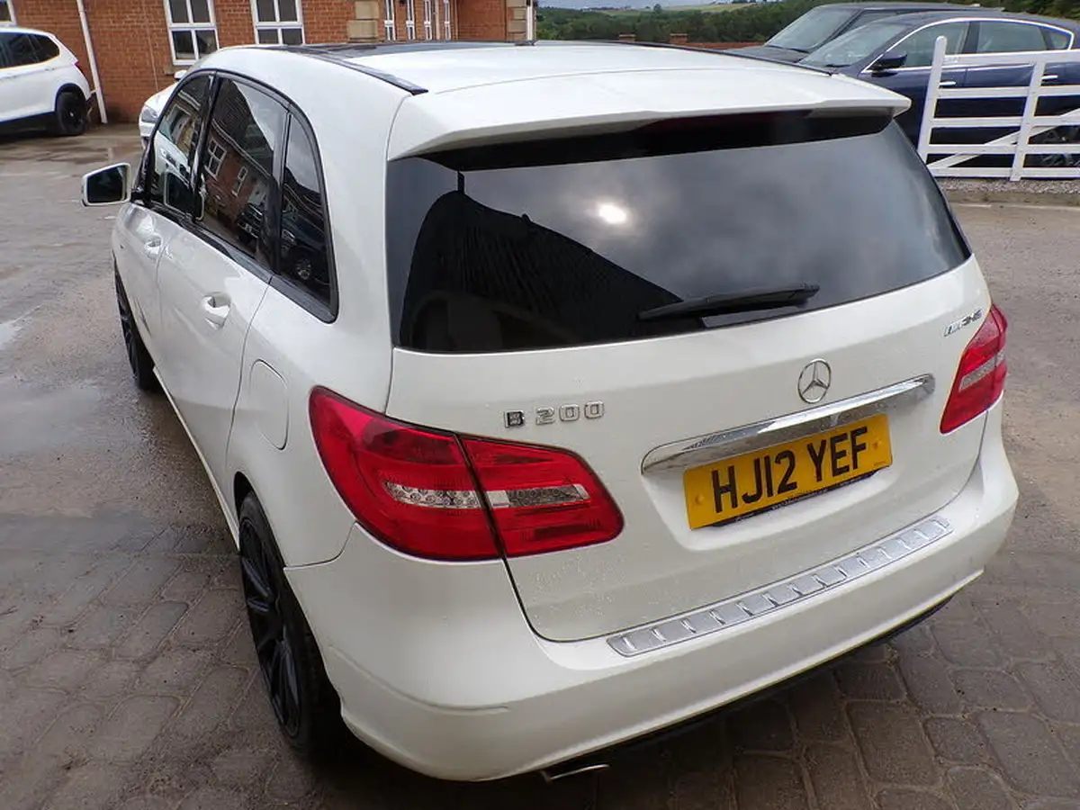 2012-mercedes-benz-b-class-18td-b200-sport-136bhp-blueefficiency-7g-dct-big-5