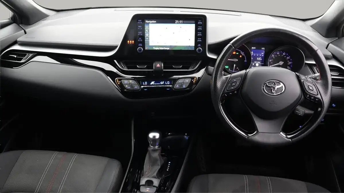 2022-toyota-c-hr-18-vvt-i-gr-sport-big-13