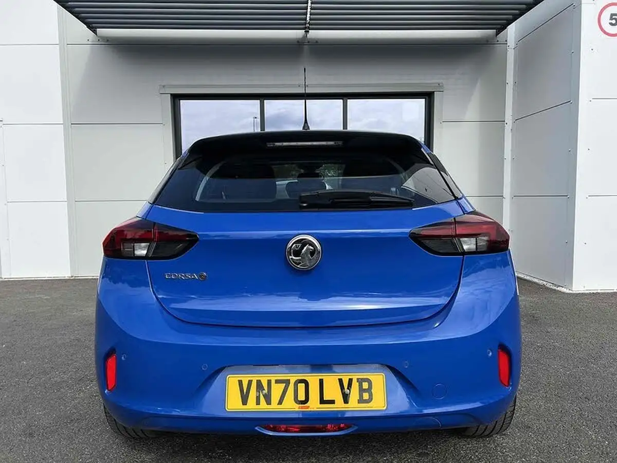 2020-vauxhall-corsa-e-se-nav-74kw-big-3