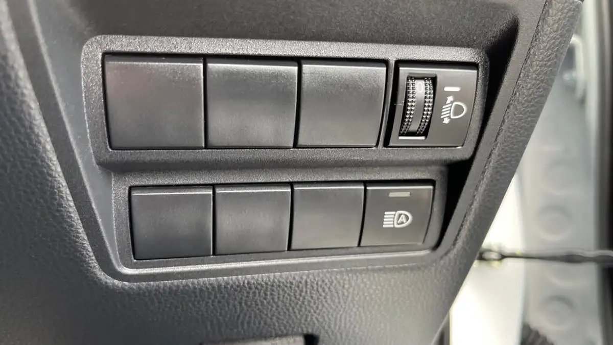 2022-toyota-yaris-15-vvt-i-gr-sport-big-19