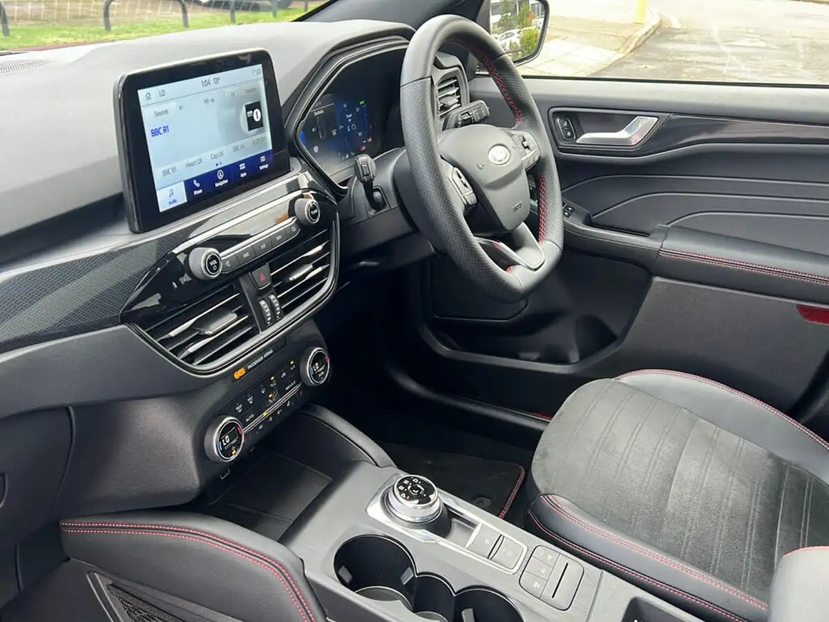 2023-ford-kuga-25t-st-line-x-edition-225ps-phev-big-10