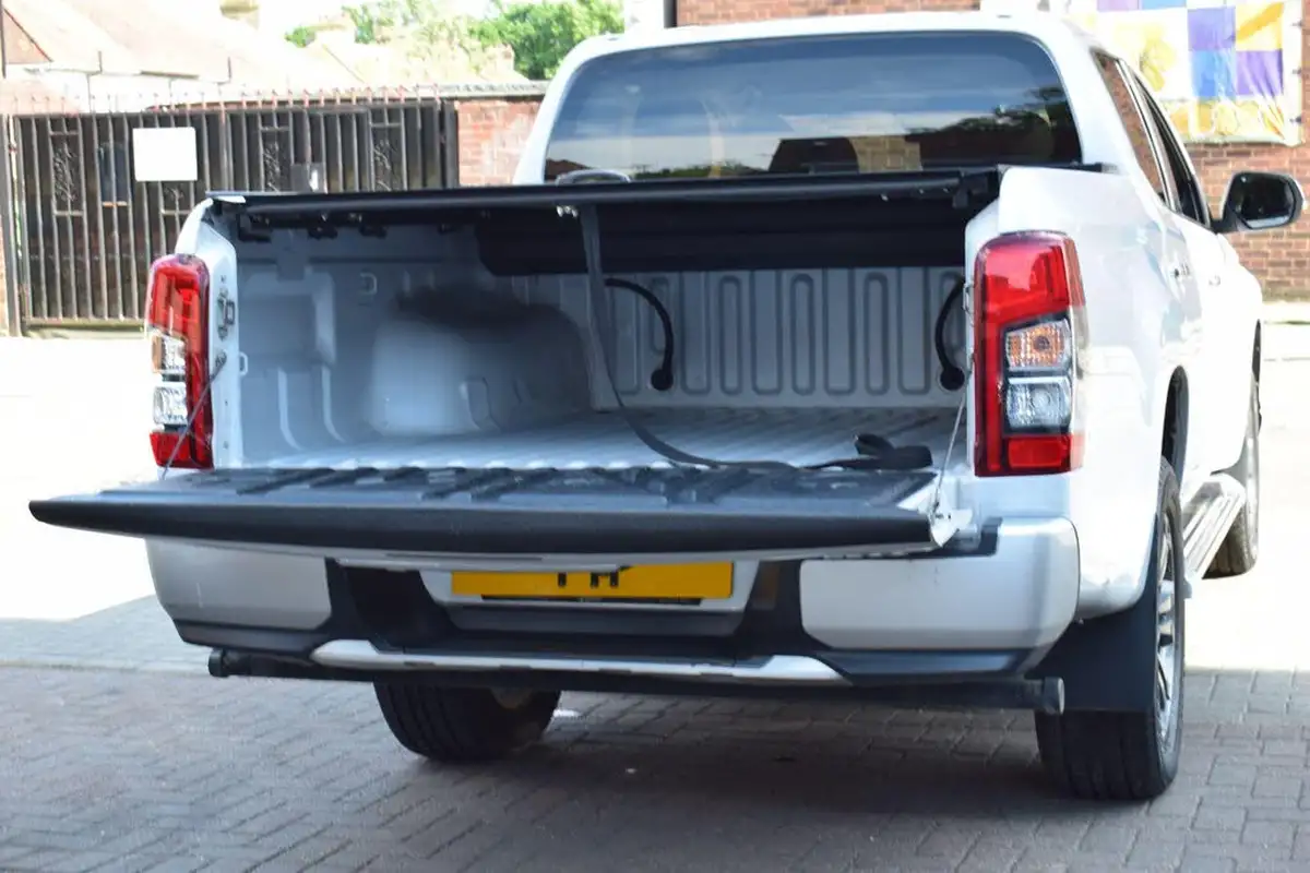 2021-mitsubishi-l200-22di-d-warrior-big-14