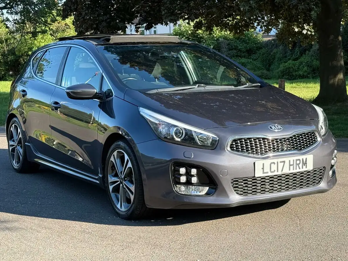 2017-kia-ceed-16crdi-gt-line-s-hatchback-dct-big-1