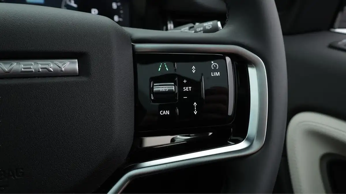 2024-land-rover-discovery-sport-15-p270e-dynamic-se-big-26