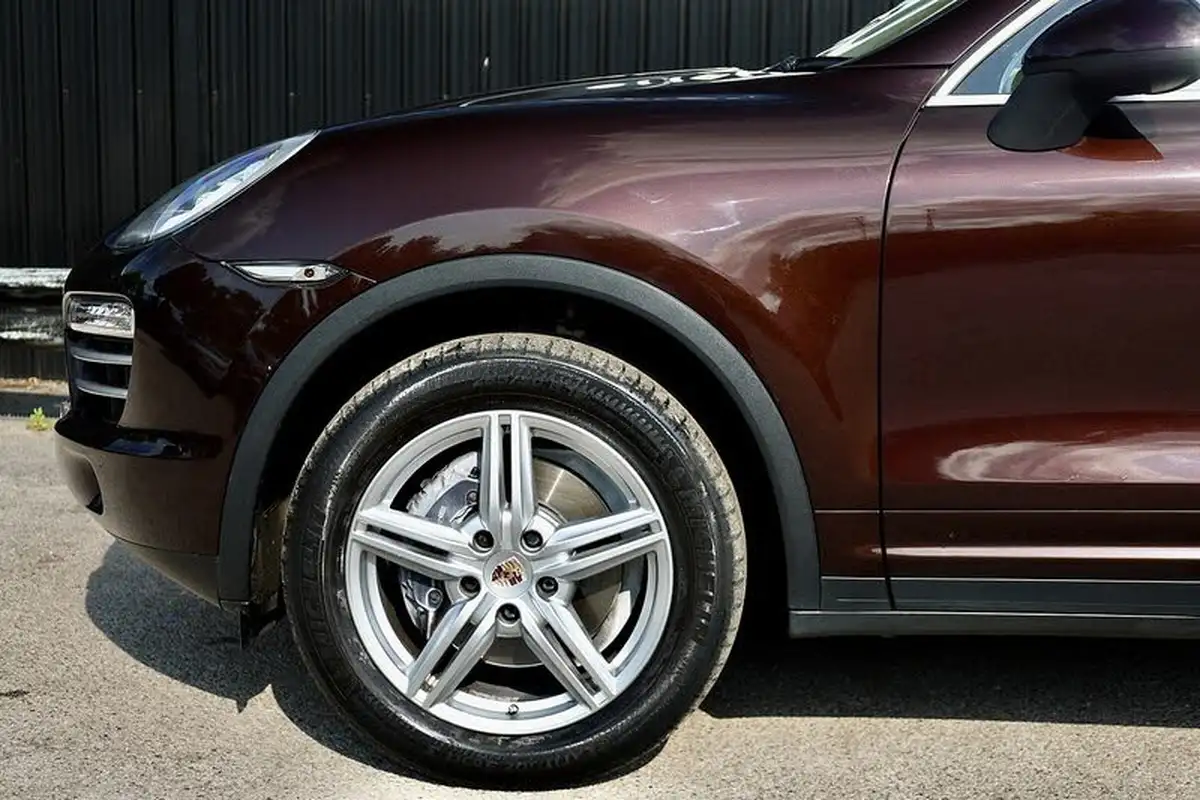2014-porsche-cayenne-30td-platinum-edition-big-39